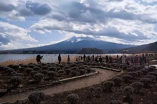 太阳报：曼联1月要先削减阵容，不太可能有新的引援